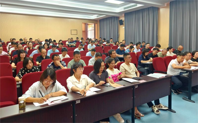 四川全省高职学校教学管理干部能力提升研修班 (2).jpg