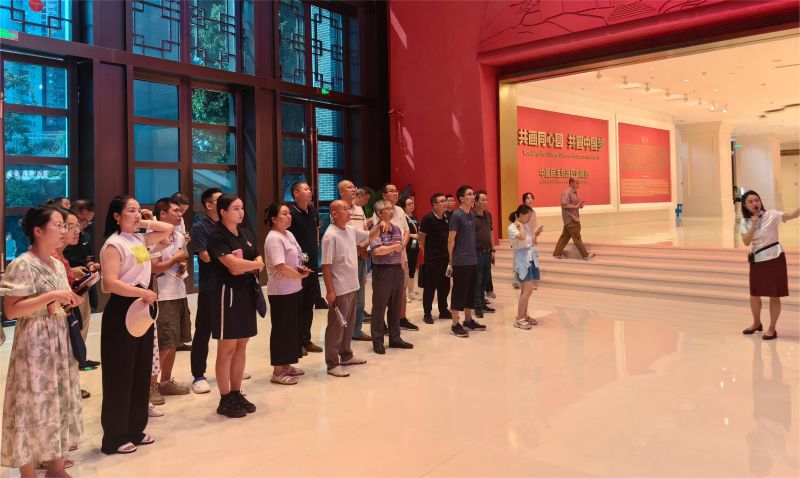 10.2 2024年重庆市农业农村委员会党外干部学习贯彻党的二十届三中全会精神培训班 考察.jpg